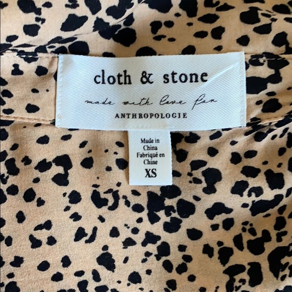 Anthropologie Cloth & Stone Leopard Button Down XS - Picture 4 of 5